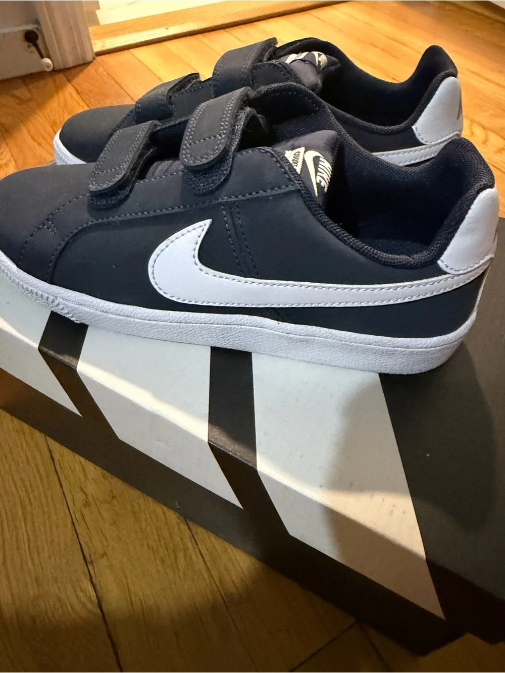 Nike Court Royale Kids' Navy and White Court Shoes NWOB